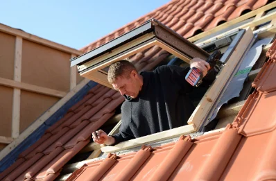Pose de fenêtres de toit Velux à Champagnat